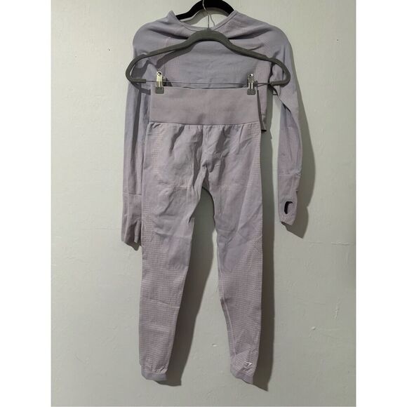 Gymshark set top and bottom S lavender purple - Picture 12 of 12